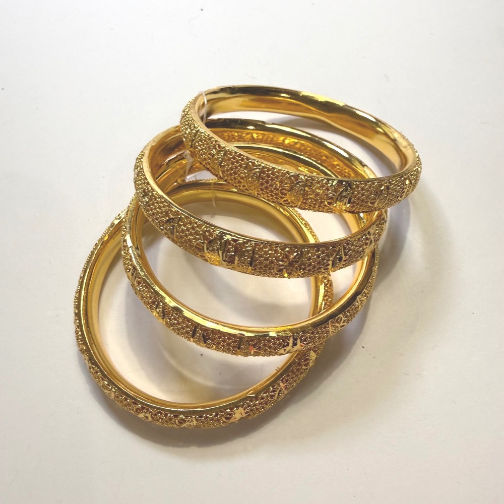 Imperial Kangan Gold Tone Textured Bangle Bracelet Set of 4 Traditional No 22